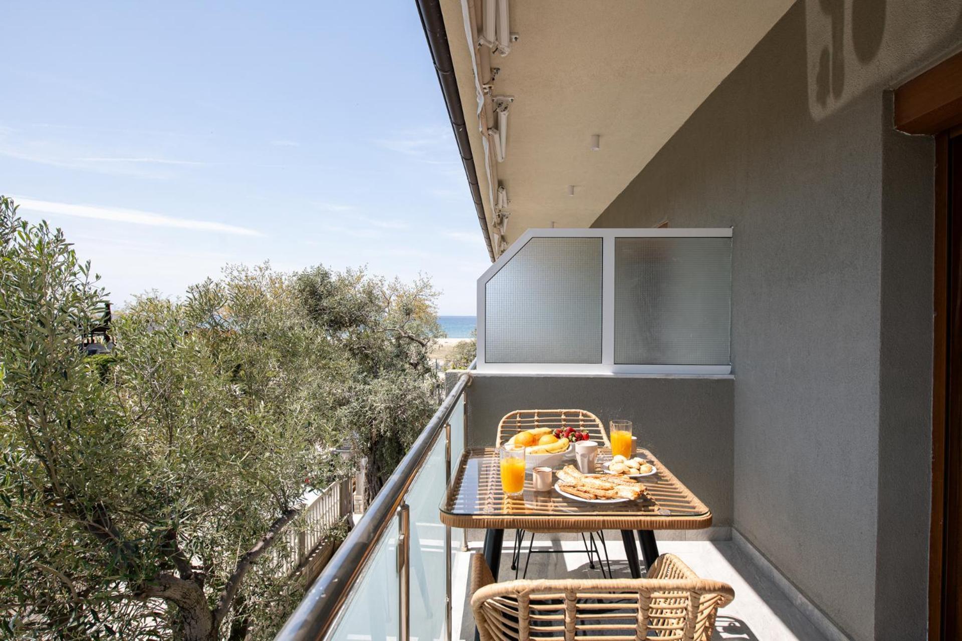 Olivento Beach Front Suites โปตอส ภายนอก รูปภาพ