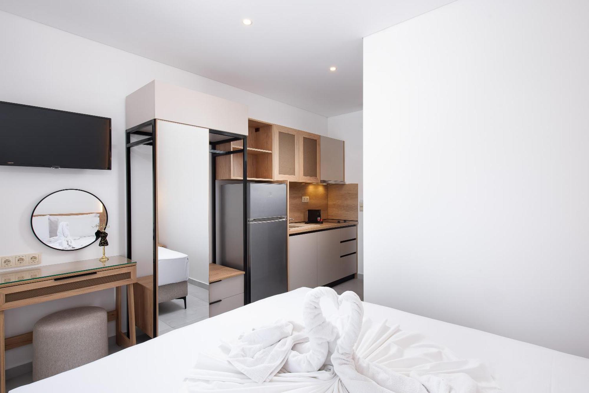 Olivento Beach Front Suites โปตอส ภายนอก รูปภาพ